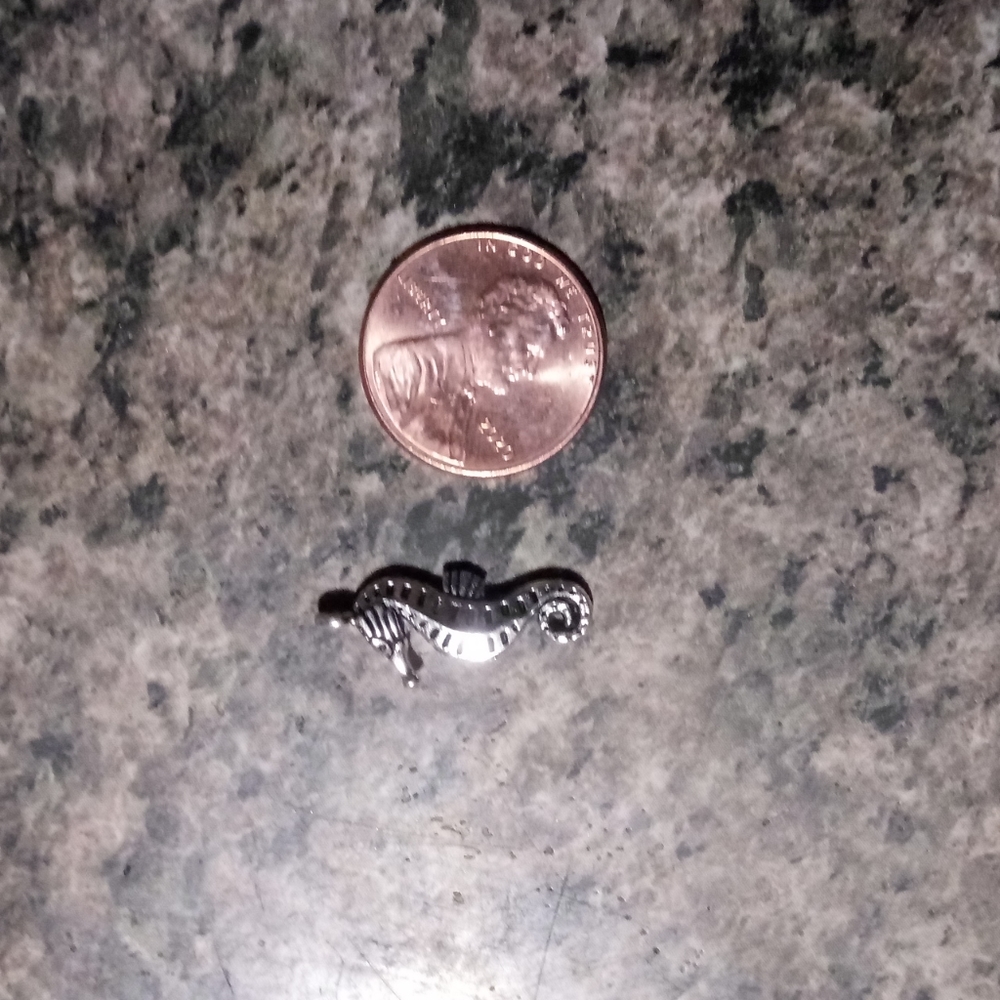 Pendants - Picture 4 of 6